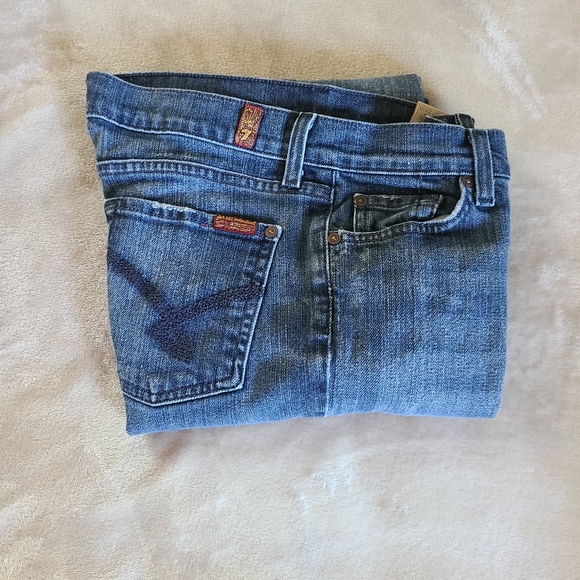 EUC 7 for all Mankind bootcut jeans - Picture 2 of 5